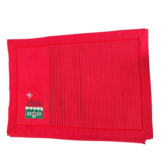 Vintage Set of 7 Embroidered Pleated Christmas Placemats Red Mistletoe Home - Picture 1 of 5